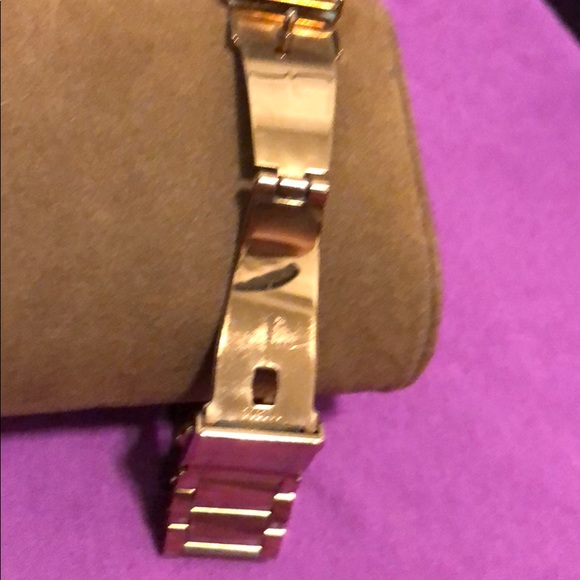 Michael Kors watch in a box ( new battery ) - Picture 8 of 8